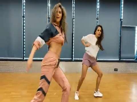 Garmi | Dance Cover | Street Dancer 3D | Elnaaz Norouzi | Dimple Kotecha | Dance Status | Whatsapp Status | Love Status Video thumbnail