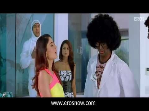 Akshay Kumar kisses Kareena whatsapp status video download