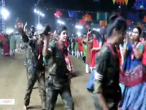 Aavi nav navratri re | lili Lemdi re | garba mahotsav status video download