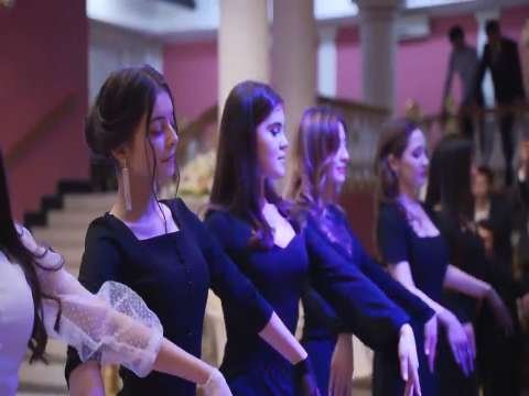 Caucasian dance status thumbnail