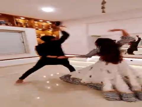 navratri garba lover |gujarati garba |couple garba | garba status