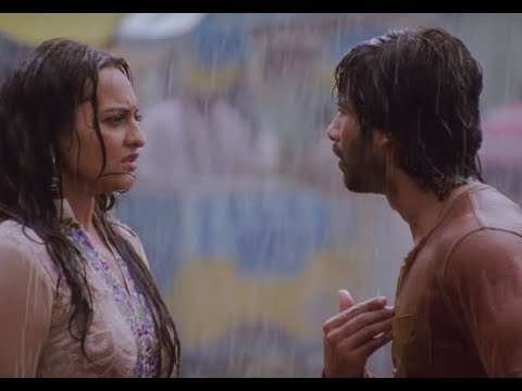 Sonakshi sinha | temple bathing