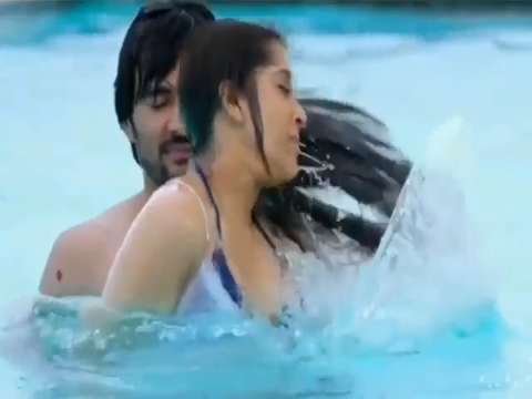 The bathing status | bath status | bathing status | hind status | girl status