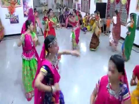 char char bangdi vadi gadi lai du taditional celebration  garba status gujarati garba status