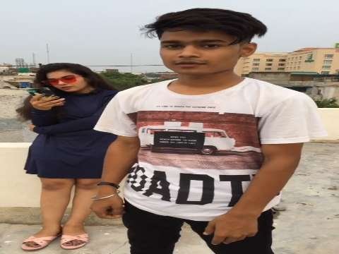 Mujhe palko pe bitha | funny video | tiktok video thumbnail